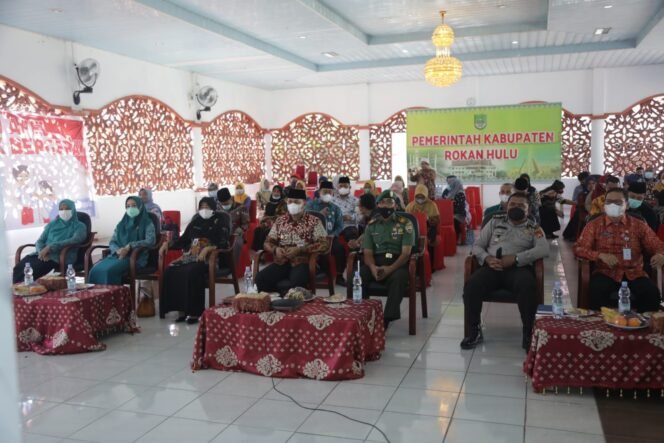 
<span style='color:#ff0000;font-size:14px;'>Ikuti Apel Siaga TPK Bergerak secara Virtual</span> <br> Wabup : Pemkab Komit Turunkan Angka Stunting di Rohul