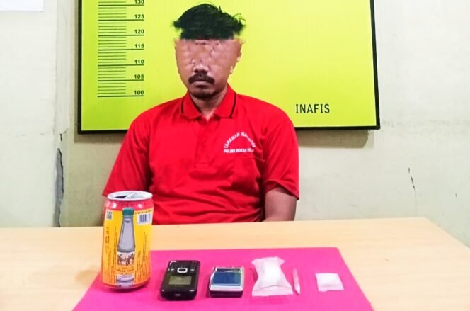 
FOTO : Tersangka ALF pemilik satu paket Narkotiika jenis Sabu
