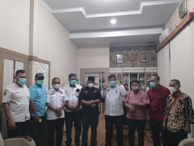 
<span style='color:#ff0000;font-size:14px;'>Temui DLHK Provinsi Riau</span> <br> PMR Rohul Perjuangkan Bibit Aren untuk Gapoktan HKM Tambusai Utara