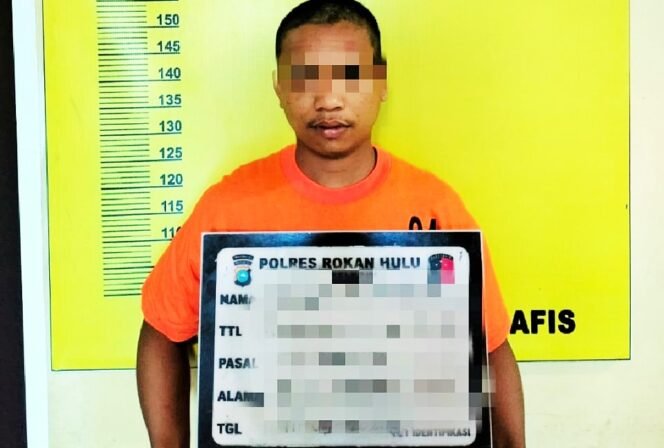 
FOTO : Tersangka inisial AS alias SY pelaku pencabulan anak dibawah umur.