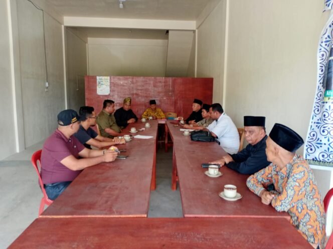 
LKA Luhak Rambah Harap Perselisihan Anak Kemenakan dengan PT KSM Diselesaikan Secara Adat