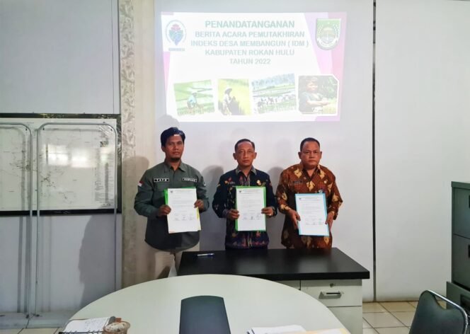 
<span style='color:#ff0000;font-size:14px;'>Pemutakhiran IDM Rohul 2022</span> <br> 5 Desa Meningkat Berstatus Desa Mandiri, Desa Sangat Tertinggal Zero