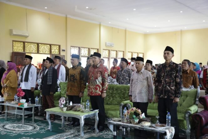 
FOTO : Wabup Rohul H. Indra Gunawan dan Wabup Agam Hadiri Pelantikan dan Pengukuhan Ikla Ujung Batu, Sabtu (4/6/2022)