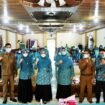 Galeri Foto : Wakil Ketua 1 TP PKK Rohul Sri Yulita buka secara resmi Pelatihan Pemberdayaan Kader PKK, yang digelar Desa Bengkolan Salak, Kecamatan Pendalian IV Koto, di Hotel Netra Ujung Batu, Selasa (7/6/2022)