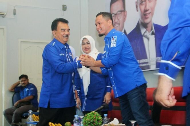 
Tatap 2024, Bupati Kampar Dua Periode Ini Jagokan Agung Nugroho untuk Pilgubri