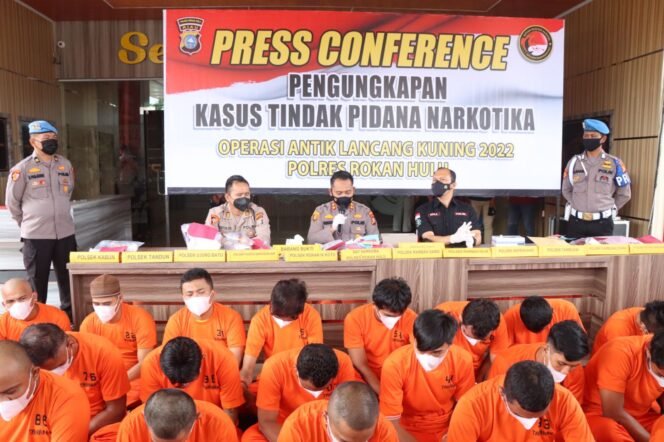 
<span style='color:#ff0000;font-size:14px;'>Ungkap 34 Tersangka Selama Ops Antik Lancang Kuning</span> <br> Komitmen Kapolres Perangi dan Berantas Peredaran Narkotika di Rohul