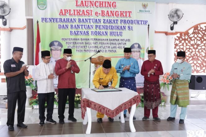 
<span style='color:#ff0000;font-size:14px;'>Wujudkan Data Kemiskinan yang Akurat dan Valid</span> <br> Terobosan Bappeda Rohul, Bupati Sukiman Resmi Launching Aplikasi E-Bangkit