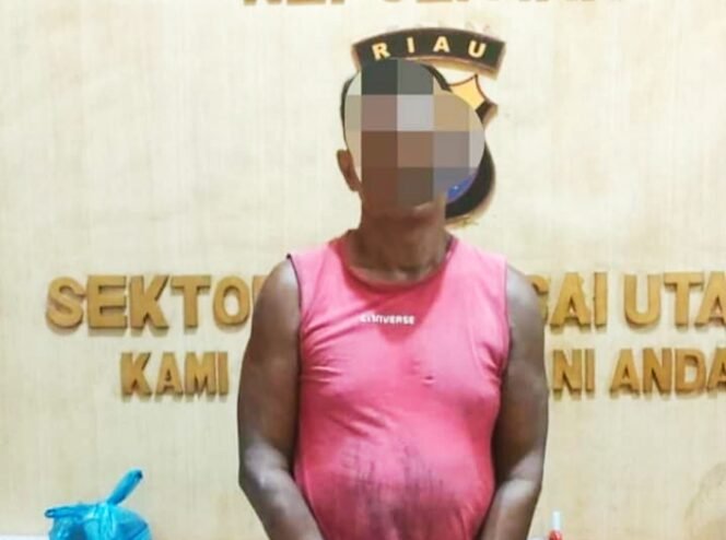 
<span style='color:#ff0000;font-size:14px;'>Belum Sampai 24 Jam Pasca Dilantik</span> <br> Kapolsek Tambusai Utara Ringkus Pemilik Sabu di Mahato