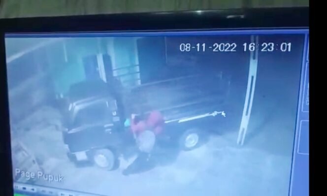 
Terekam CCTV, Mobil Pick Up L300 Warga Kepenuhan Dicuri, Polisi telah Lakukan Olah TKP