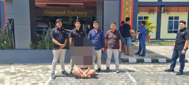 
Miliki Sabu dan Daun Ganja Kering, Sat Res Narkoba Polres Rohul Tangkap 3 Pria di Surga