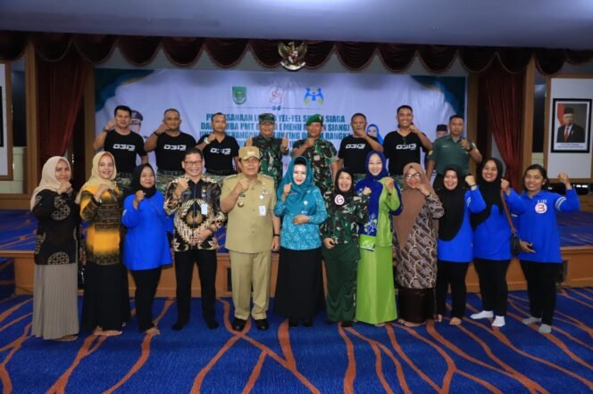 
<span style='color:#ff0000;font-size:14px;'>Dihadiri Bupati H. Sukiman dan Ketua TP PKK Rohul</span> <br> Peringatan Hari Ibu Ke – 94 Meriah, Dinsos P3A Rohul Gelar Lomba Yel-Yel Suami Siaga dan Lomba PMT Balita