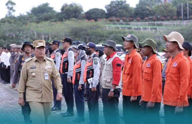 
Pimpin Apel Kesiapsiagaan Penanggulangan Karhutla, Bupati Sukiman Harap Rokan Hulu Bebas Asap