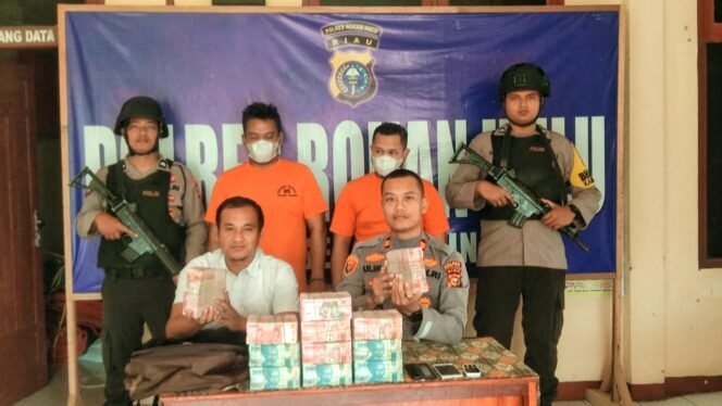 
Total Rp 1.068.000.000, Personil Polsek Tandun Ringkus Dua Pria Pelaku Kasus Pencurian Uang