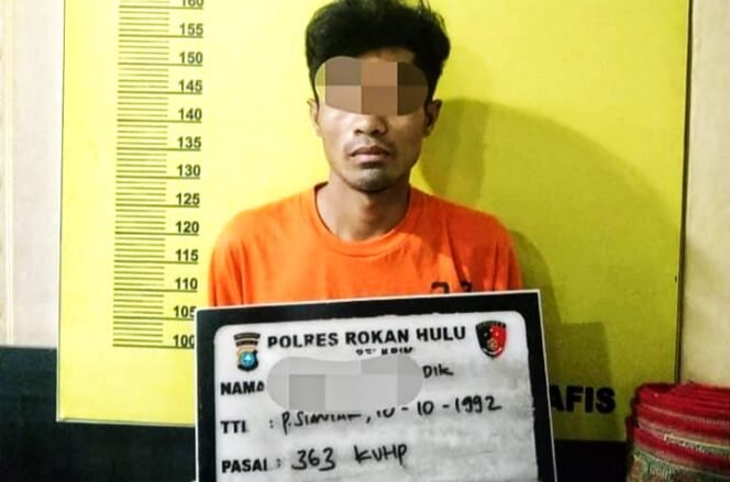 
Team Resmob Polres Rohul Ringkus Maling Hand Phone dan Uang Tunai 