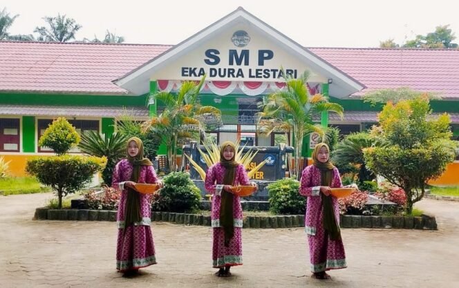 
SMP Swasta Eka Dura Lestari Torehkan Prestasi, Wakili OSN dan FLS2N Ke Tingkat Provinsi