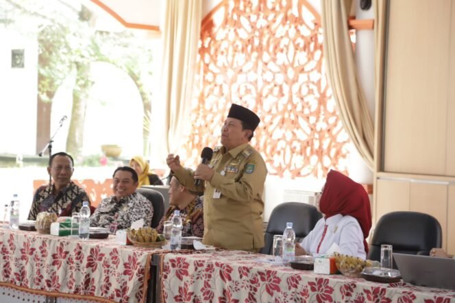 
<span style='color:#ff0000;font-size:14px;'>Untuk Pemenuhan Bank Darah di Rohul</span> <br> Dimulai Juli 2023, Pemkab dan PMI Rohul Keliling Kecamatan Gelar Donor Darah