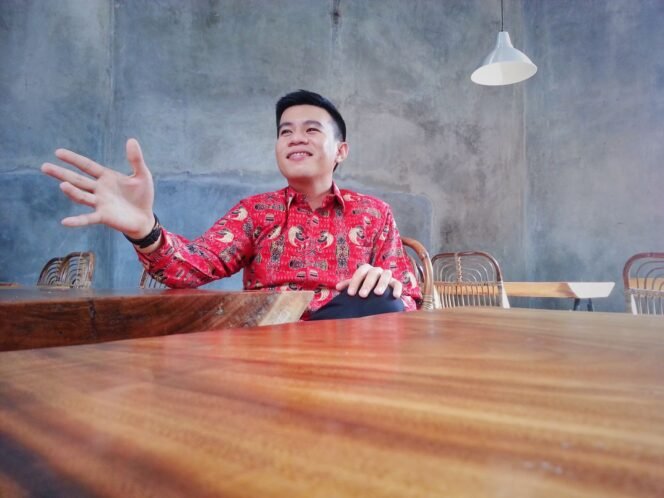 
<span style='color:#ff0000;font-size:14px;'>Oleh Hendra Kurniawan (Mahasiswa Magister Ilmu Administrasi XXIX, UIR</span> <br> HARMONISASI HUBUNGAN KEUANGAN PEMERINTAH PUSAT DAN DAERAH MELALUI UU NOMOR 1 TAHUN 2022