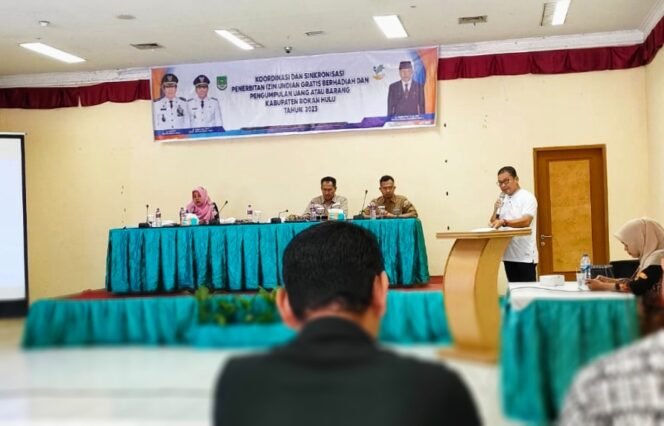 
Kepala Dinsos P3A Rohul Buka Sosialisasi dan Sinkronisasi Penerbitan Izin Undian Gratis dan PUB