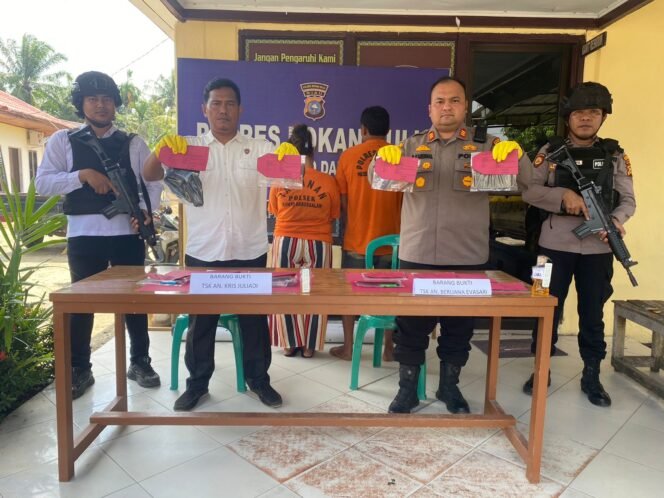 
<span style='color:#ff0000;font-size:14px;'>Terkait Kasus Narkotika Jenis Sabu</span> <br> Seorang Ibu Rumah Tangga Diringkus Personil Kunto Darussalam