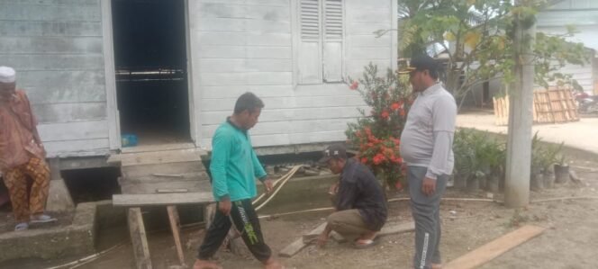 
Persiapan Suluk Akbar, Kades Ulak Patian Bersama Warga Lakukan Gotong Royong