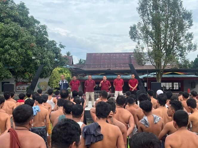 
Jelang Ramadhan 1445 H, Kalapas Berikan Arahan Kepada WBP