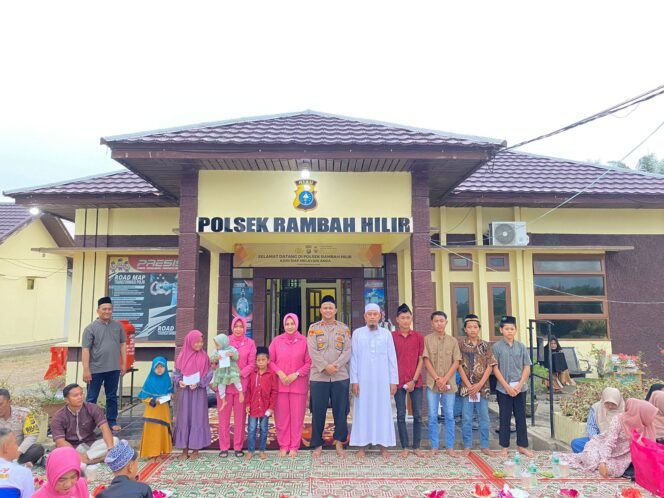 
Kapolsek Rambah Hilir Bersama Bhayangkari Ranting Rambah Hilir Gelar Buka Puasa Bersama