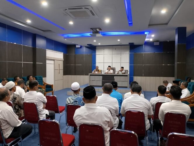 
<span style='color:#ff0000;font-size:14px;'>Pemkab Gelar Rapat Malam Takbiran</span> <br> 30 Peserta Bakal Meriahkan Malam Takbiran Idul Fitri 1445 Hijriah di Rohul