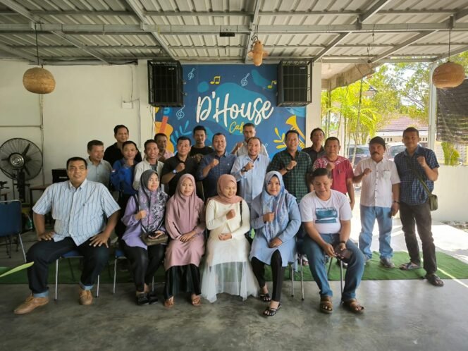 
Halal Bi Halal dengan Wartawan, Kelmi Amri Nyatakan Siap Maju di Pilkada Rohul