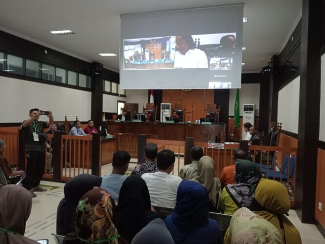 
PN Pasir Pengaraian Dibanjiri Anggota Koperasi Sawit Timur Jaya