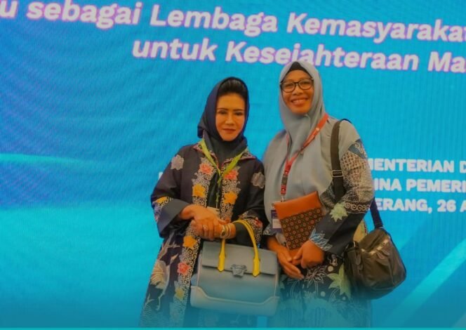 
 Ketua TP PKK Rohul Hadiri Rakornas Posyandu Tahun 2024