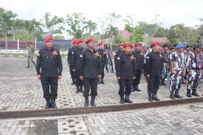 
GRIB JAYA Ikuti Upacara Peringatan Hari Kemerdekaan RI ke-79 di Kantor Bupati Rokan Hulu