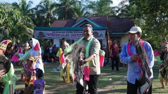 
Anton-Poti Kampanye di Desa Suligi, Janjikan Peningkatan Infrastruktur dan Layanan Publik