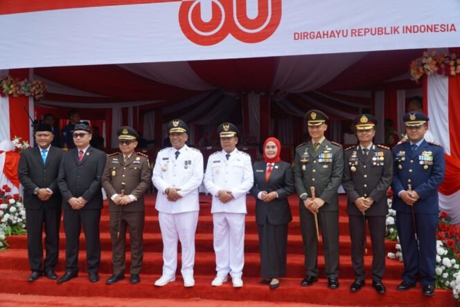 
Bupati Rohul Anton Jadi Irup Peringatan HUT Ke 80 Kemerdekaan RI