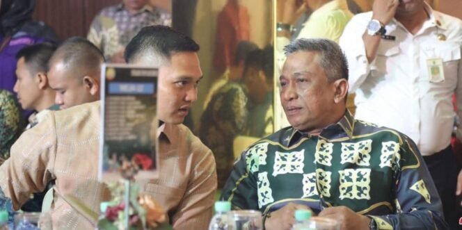 
Bupati Rohul Anton Hadiri Malam Pisah-Sambut Danrem 031 Wirabima